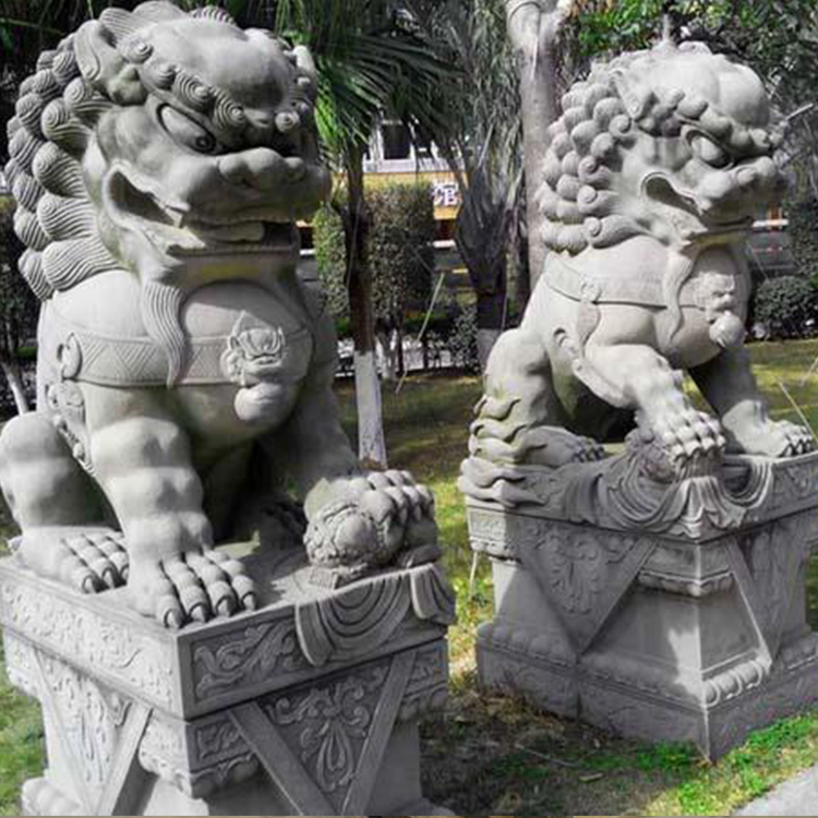 花岗岩石狮子.jpg